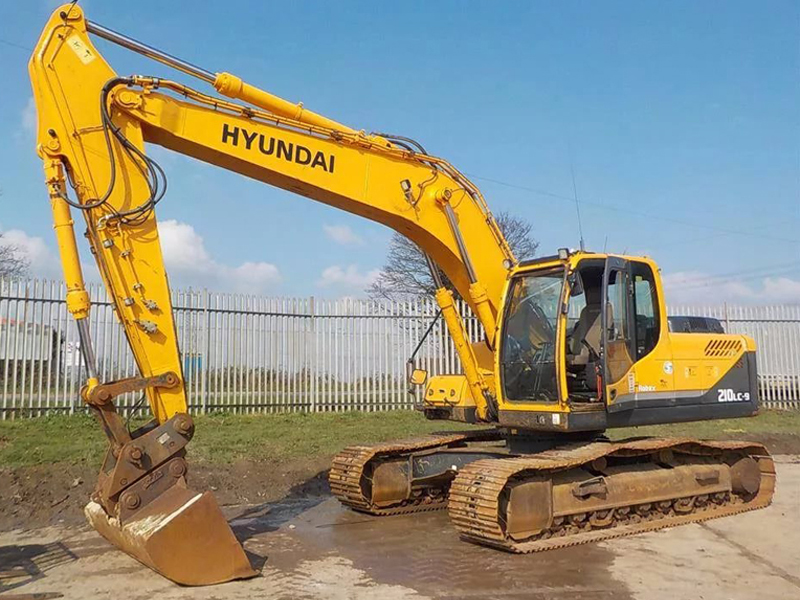 Hyundai r210 экскаватор